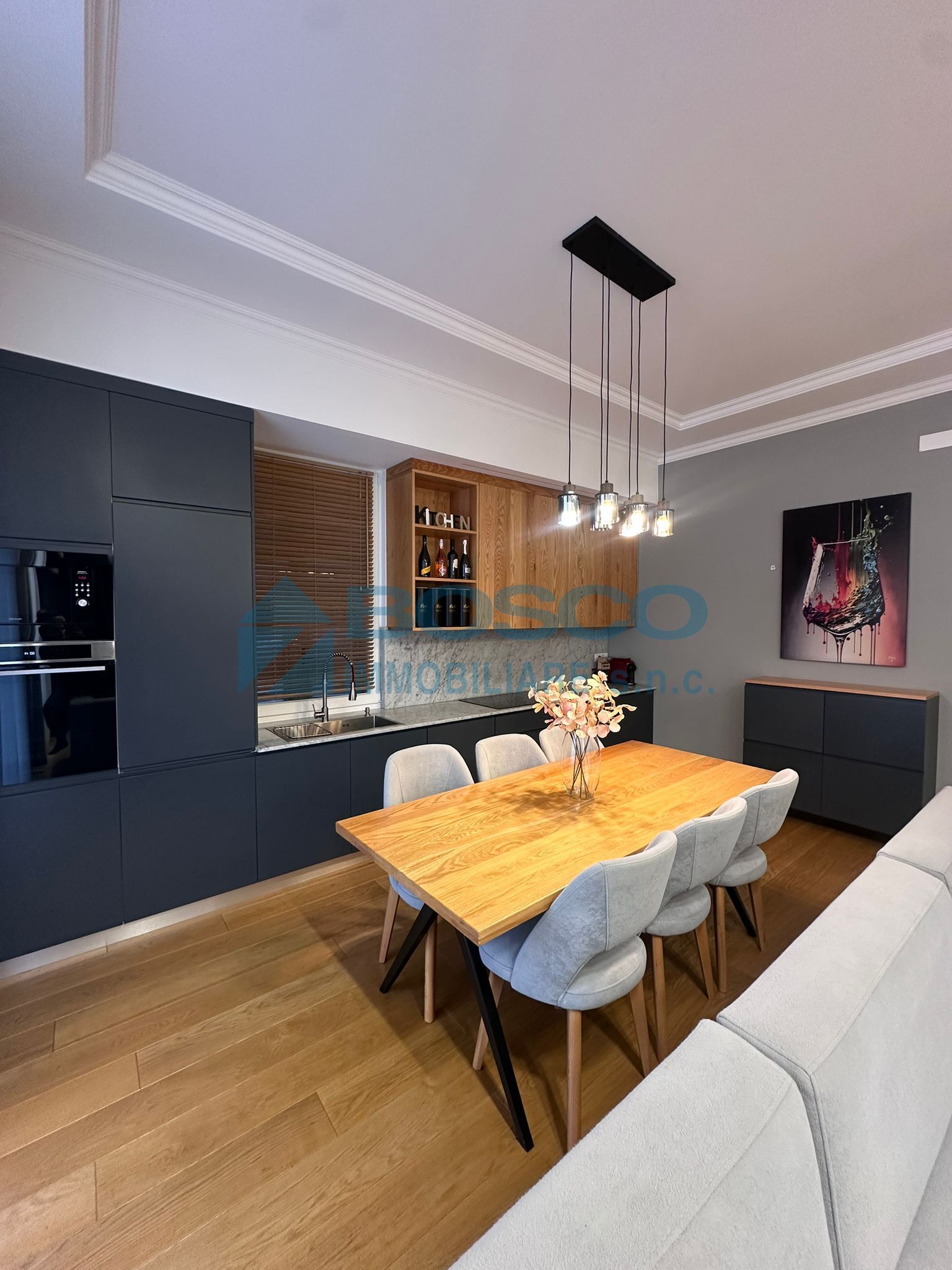 Appartamento ristrutturato in piazza garibaldi, La Spezia