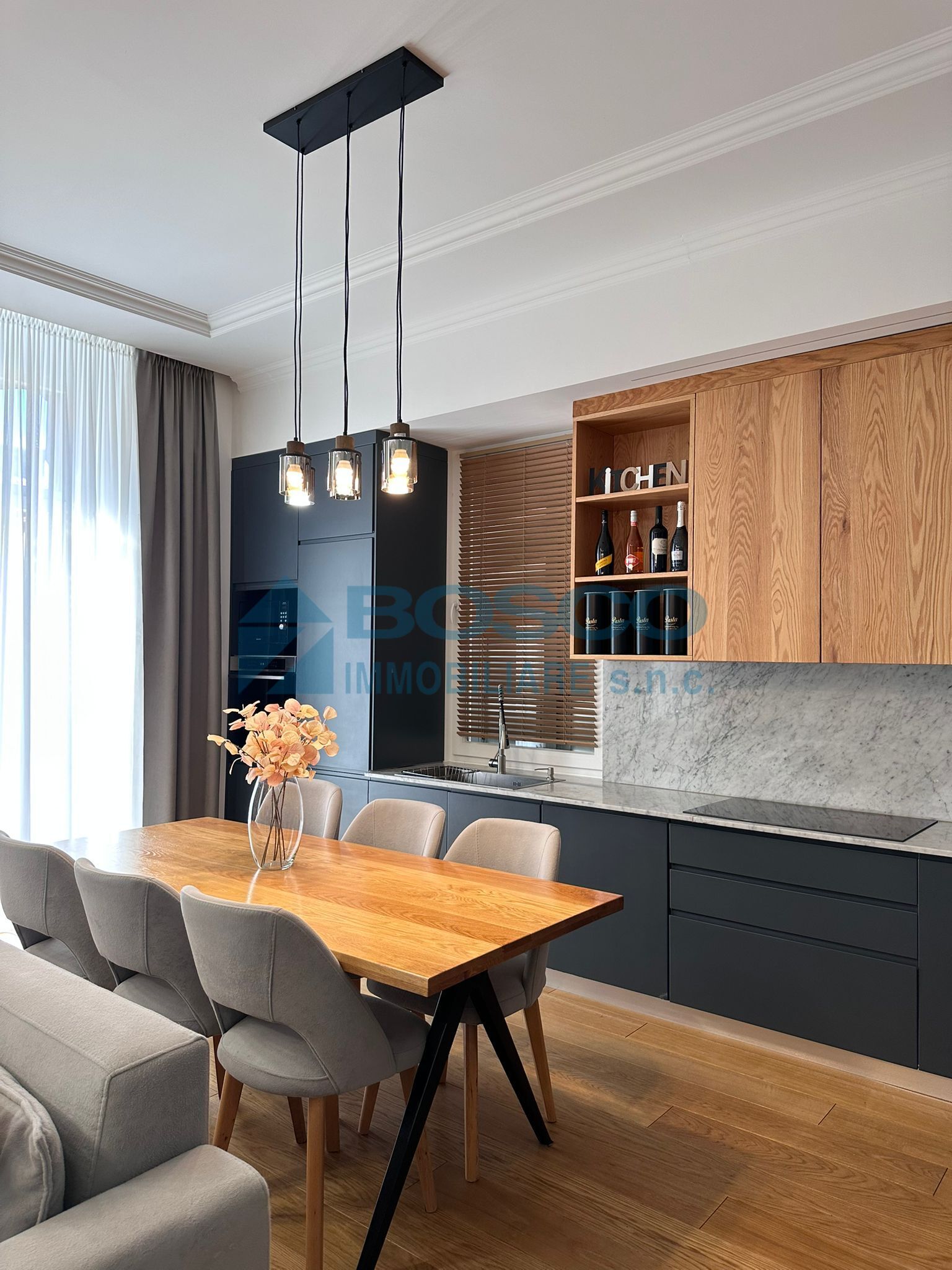 Appartamento ristrutturato in piazza garibaldi, La Spezia