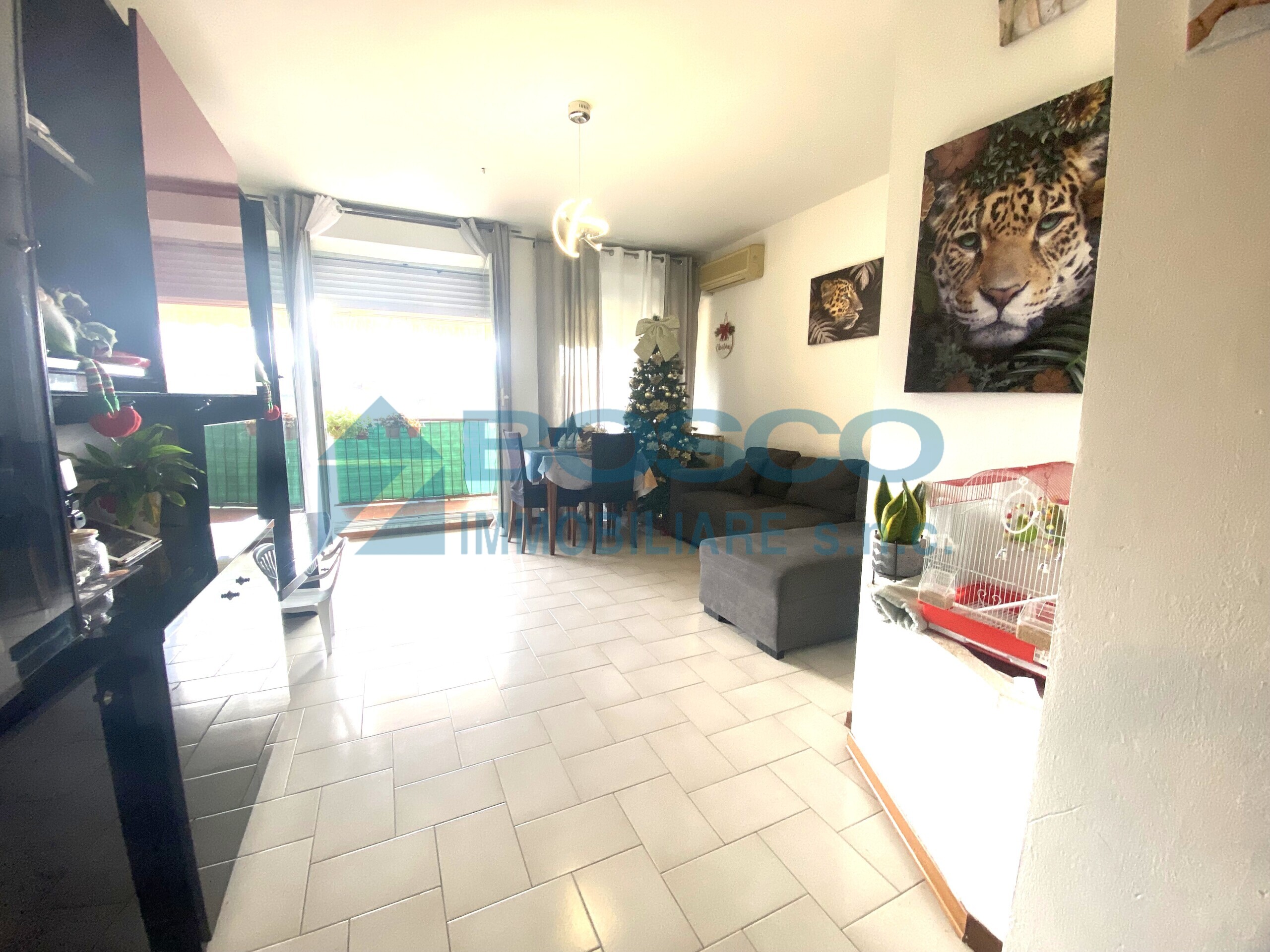 Trilocale ristrutturato in via privata da passano, La Spezia