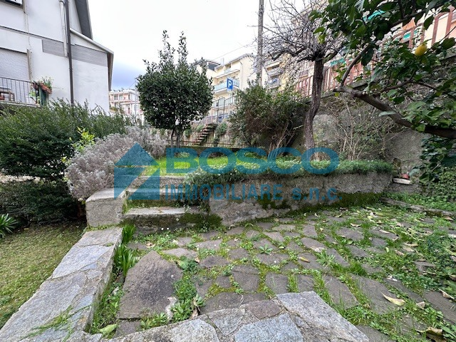 Appartamento in vendita in via di birano, La Spezia