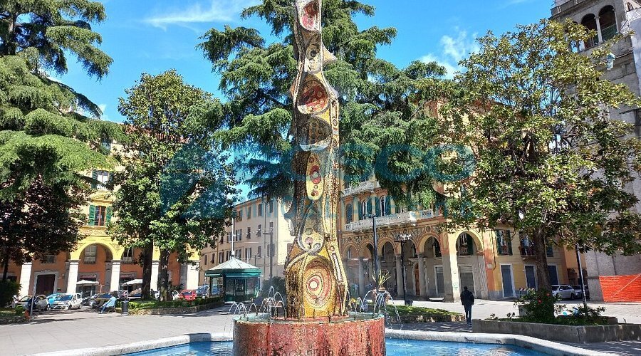 Appartamento con terrazzo in piazza benedetto brin 5, La Spezia