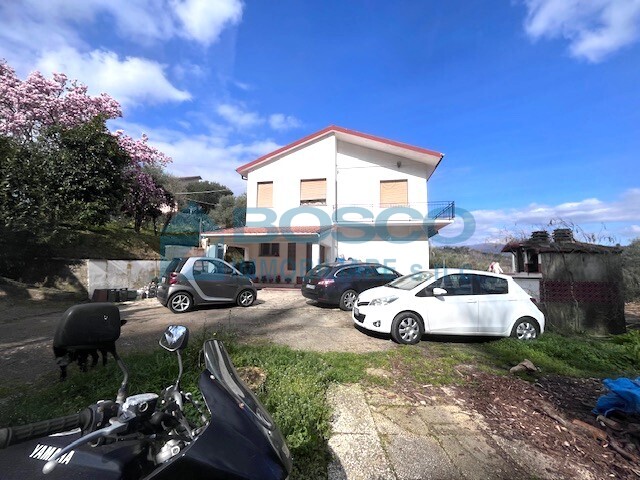 Casa indipendente in vendita in via ii giugno 46, Follo