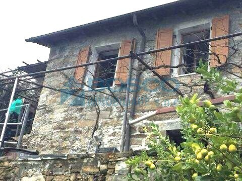 Rustico vista mare in via tramonti, La Spezia