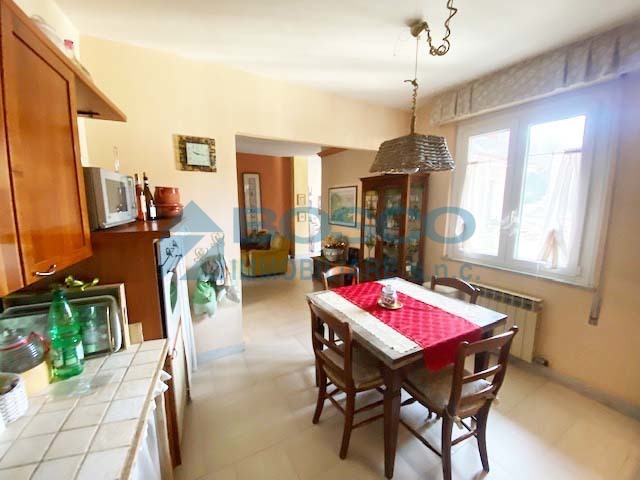 Quadrilocale ristrutturato, Vezzano Ligure bottagna