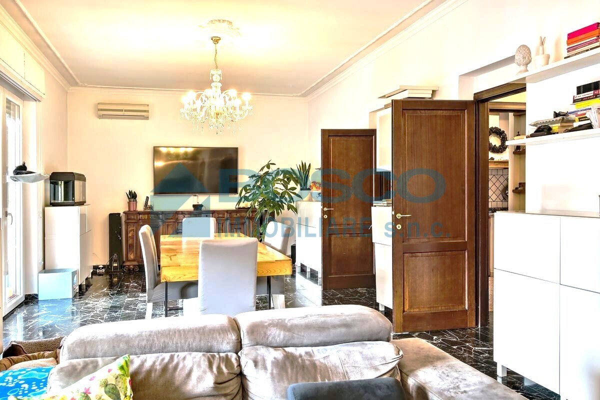 Appartamento con terrazzo in via aurelia sud, Ricc� del Golfo di Spezia