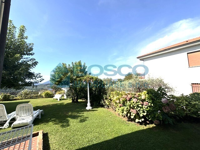 Casa indipendente vista mare in via amedeo sommovigo, La Spezia