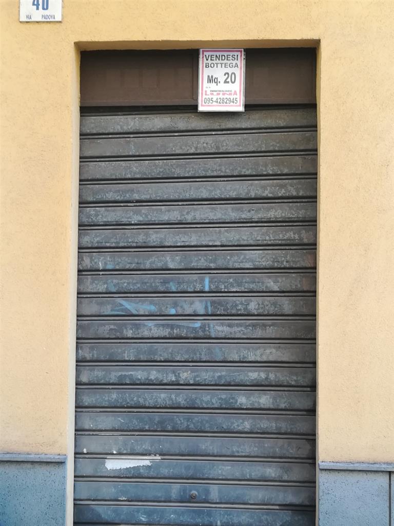 Negozio da ristrutturare in via padova 40, Catania