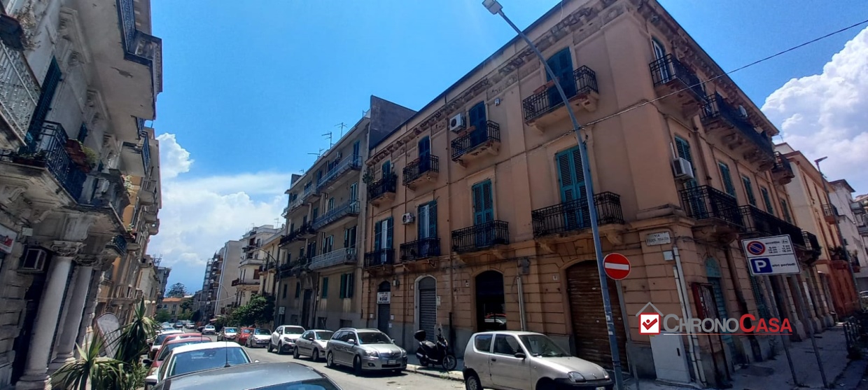 Locale commerciale in vendita a Messina