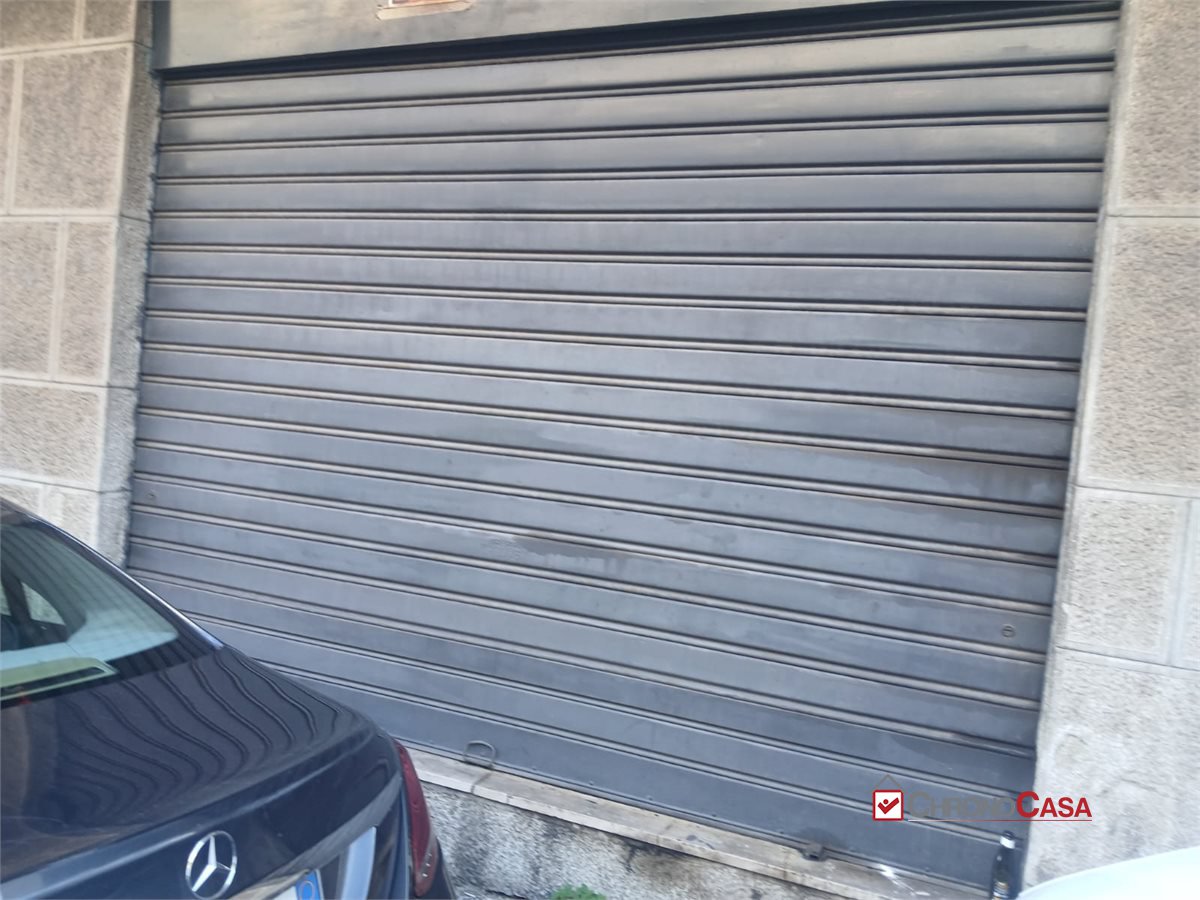 Locale commerciale in vendita a Messina