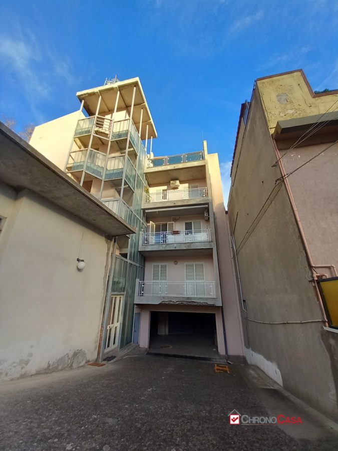 Magazzino in affitto a Messina