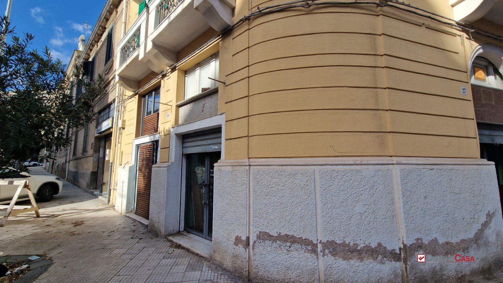 Locale commerciale in vendita a Messina