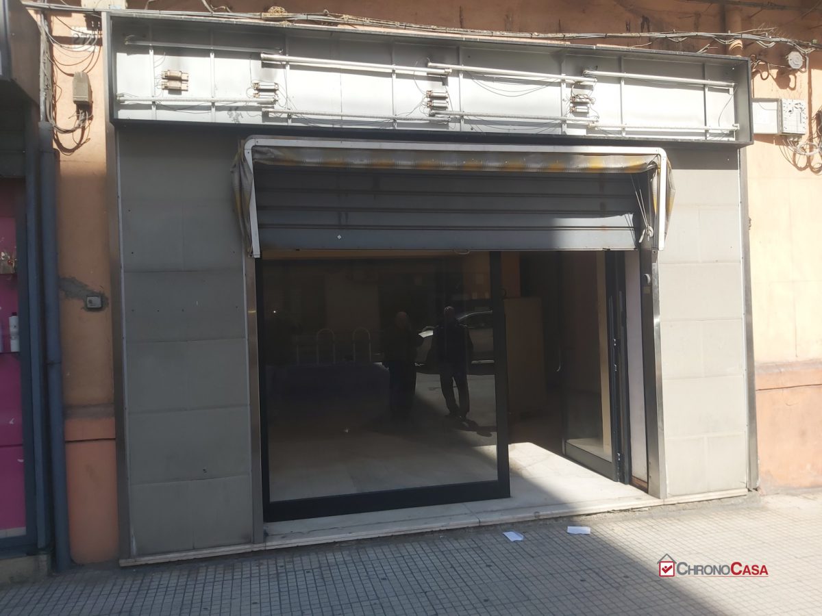 Locale commerciale in vendita a Messina