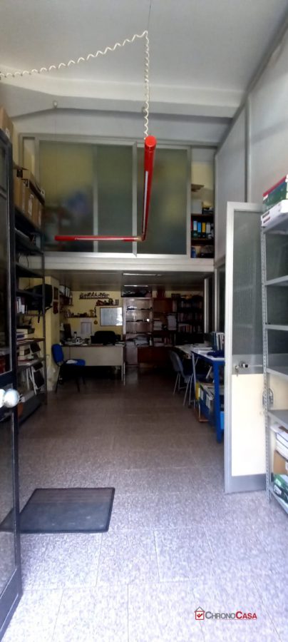 Locale commerciale in vendita a Messina