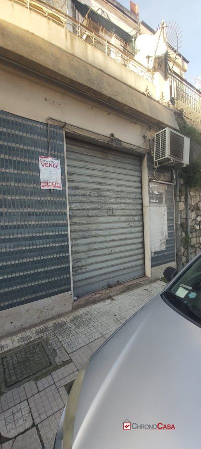 Locale commerciale in vendita a Messina