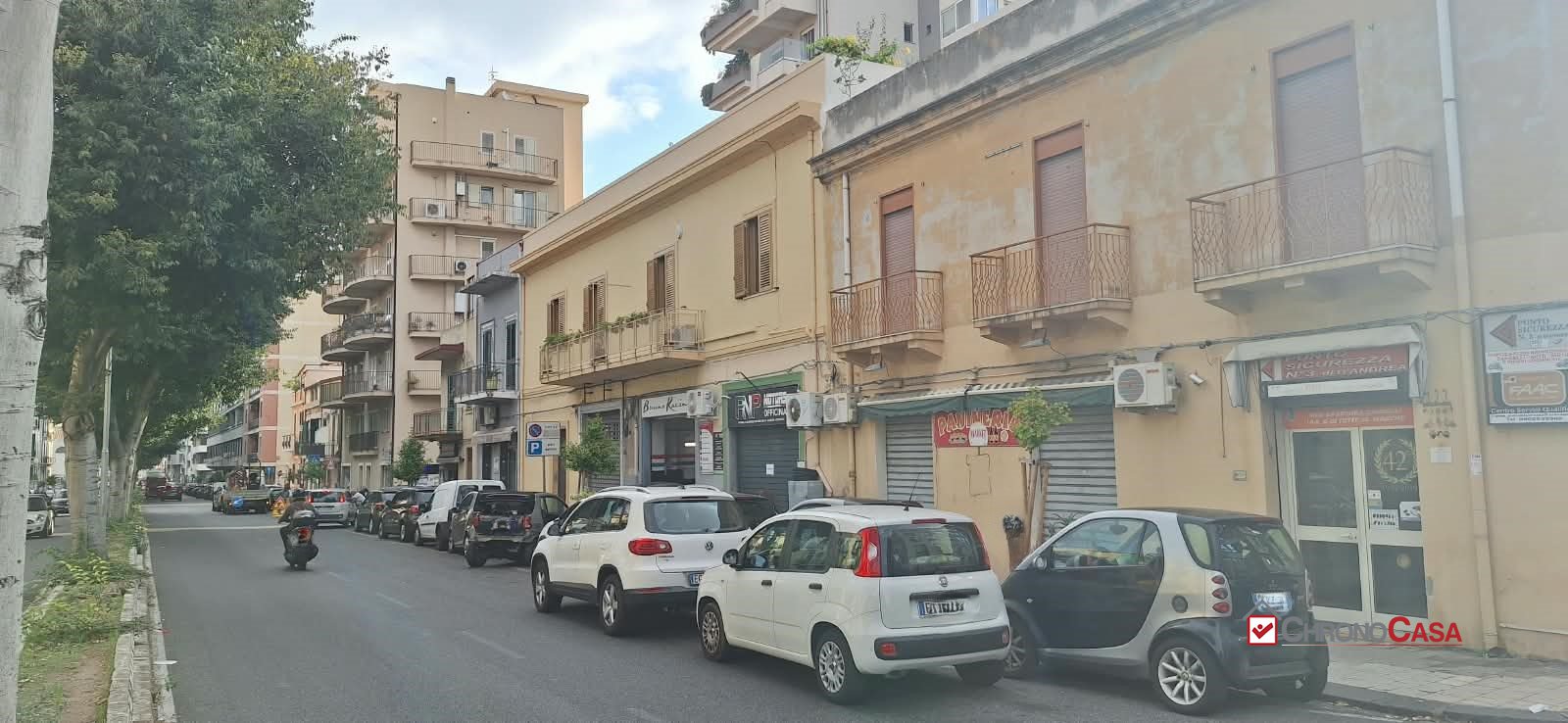 Locale commerciale in vendita a Messina