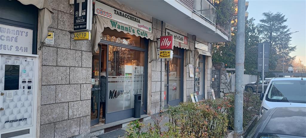 Attivit commerciale Bar e tabacchi con giardino a Vedano al Lambro