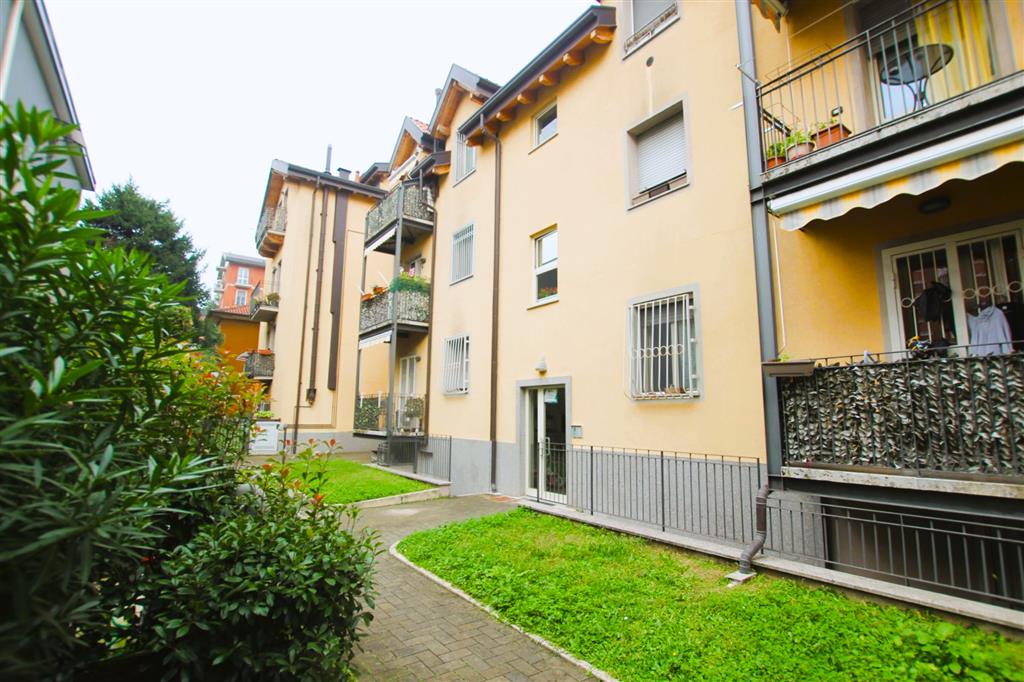 Appartamento ristrutturato in via pascoli 26, Cinisello Balsamo