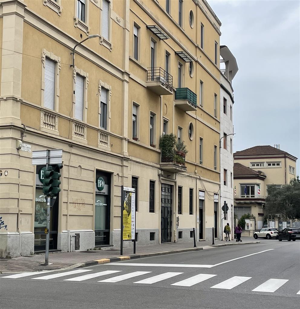 Bilocale arredato in affitto in via arosio 1, Monza