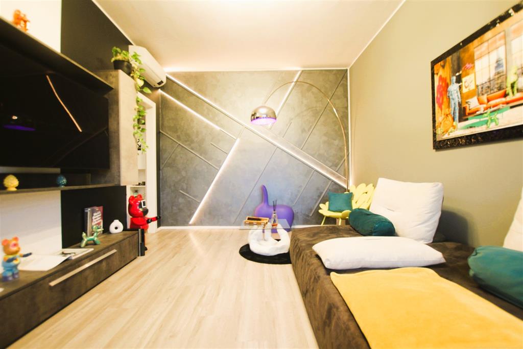 Appartamento ristrutturato in via alfieri 9, Cinisello Balsamo