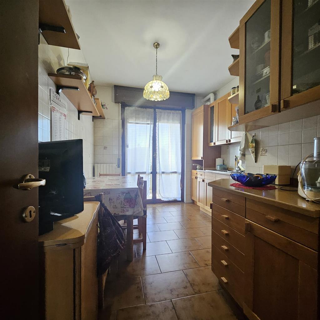 Appartamento con box in via cilea 61, Cinisello Balsamo