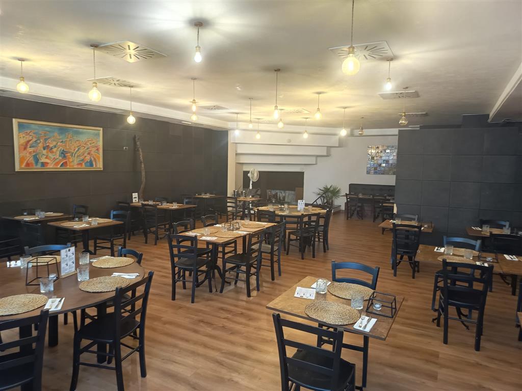 Attivit� commerciale Ristorante e pizzeria con giardino a Vedano al Lambro