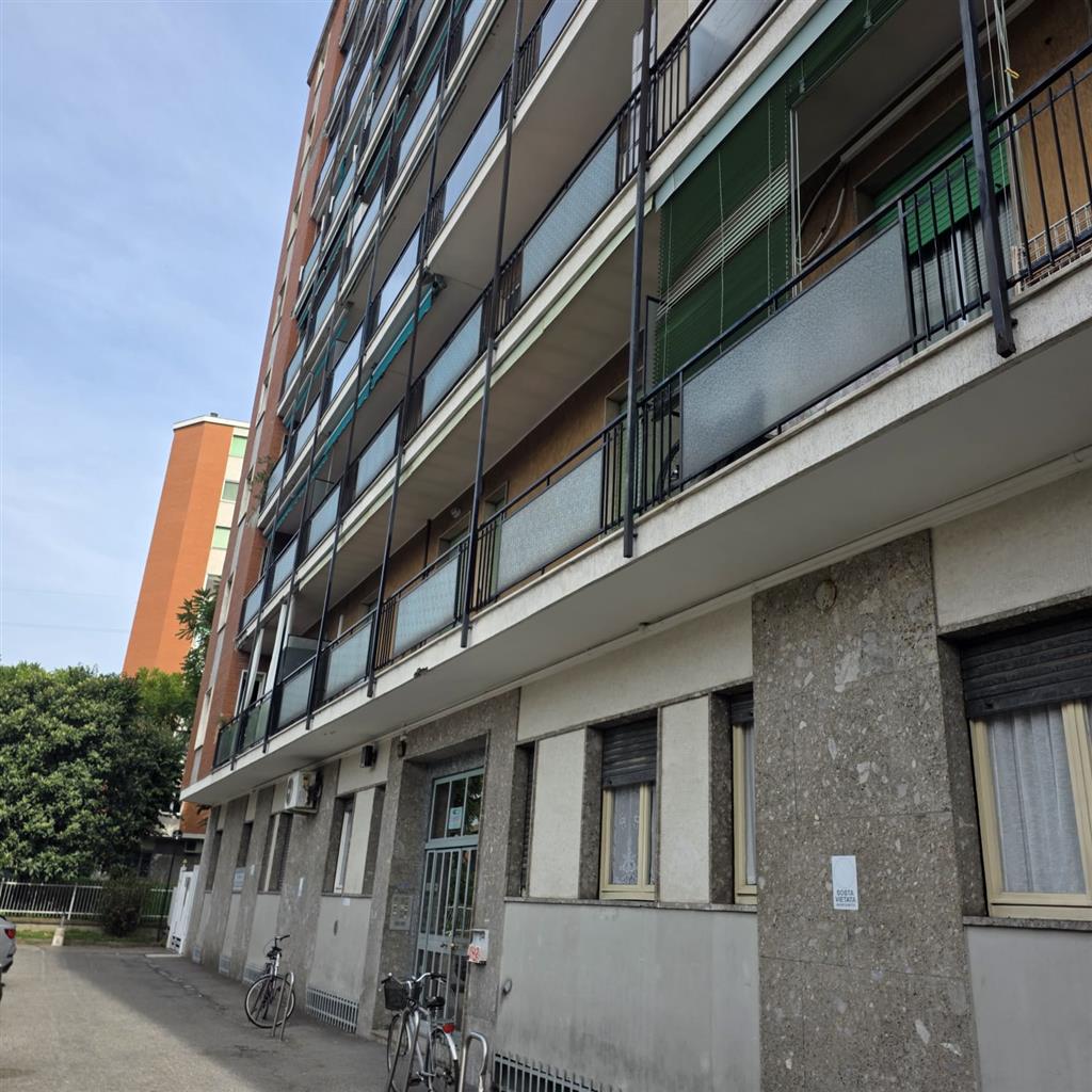 Box/Garage 12mq in vendita in via monte grappa 60, Cinisello Balsamo