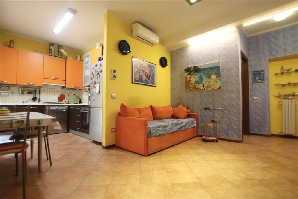 Appartamento ristrutturato in via pascoli 26, Cinisello Balsamo