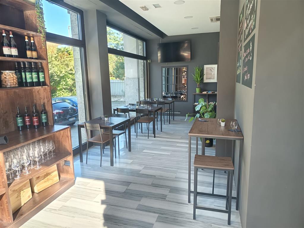 Attivit commerciale con giardino a Senago