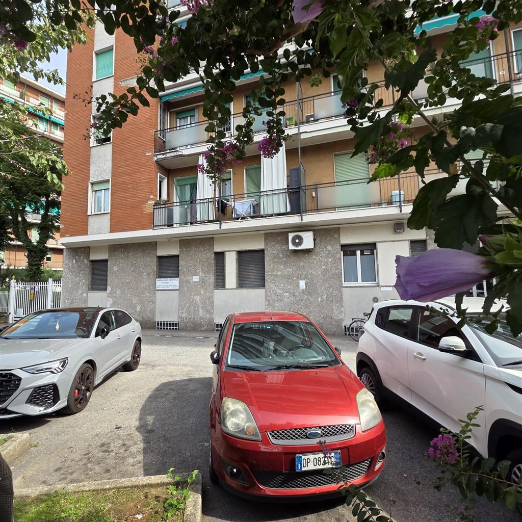 Box/Garage 12mq in vendita in via monte grappa 60, Cinisello Balsamo