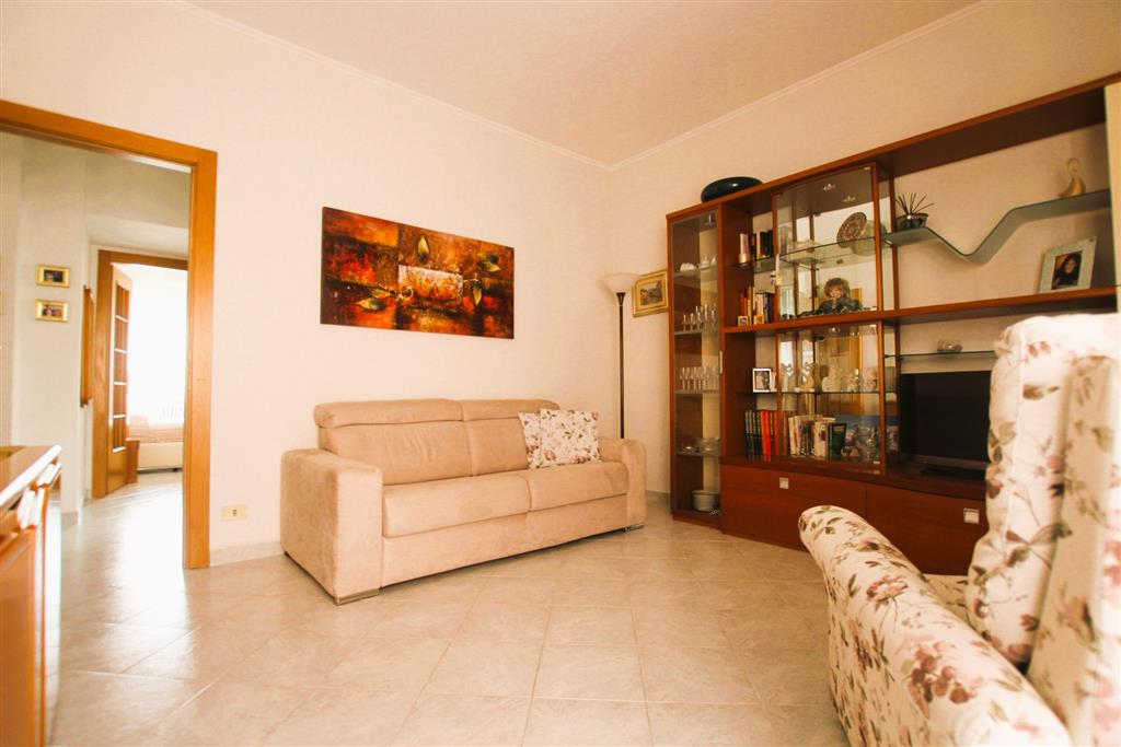 Attico con box in via corridoni 50, Cinisello Balsamo