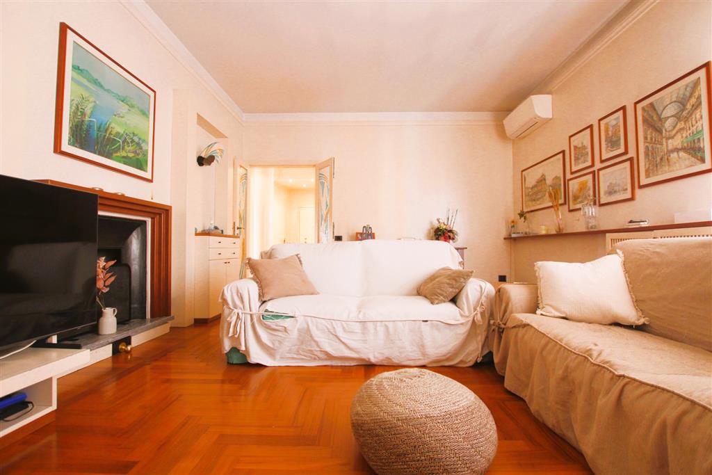 Villa con giardino in via pavese 16, Cinisello Balsamo