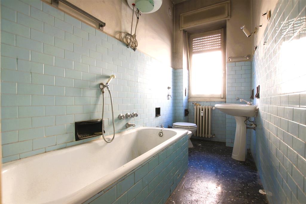 Appartamento da ristrutturare in via val d'ossola 10, Milano