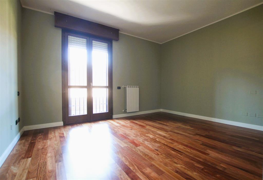 Appartamento con terrazzo in via vespri siciliani 12, Cinisello Balsamo