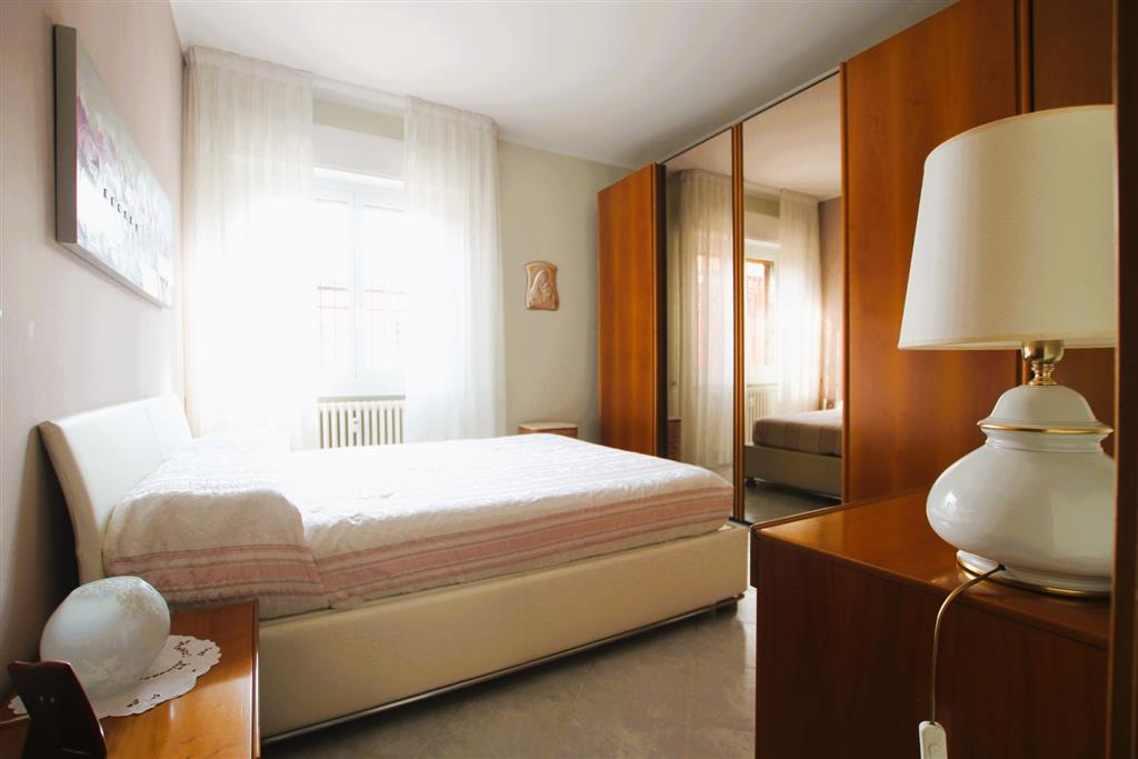 Attico con box in via corridoni 50, Cinisello Balsamo