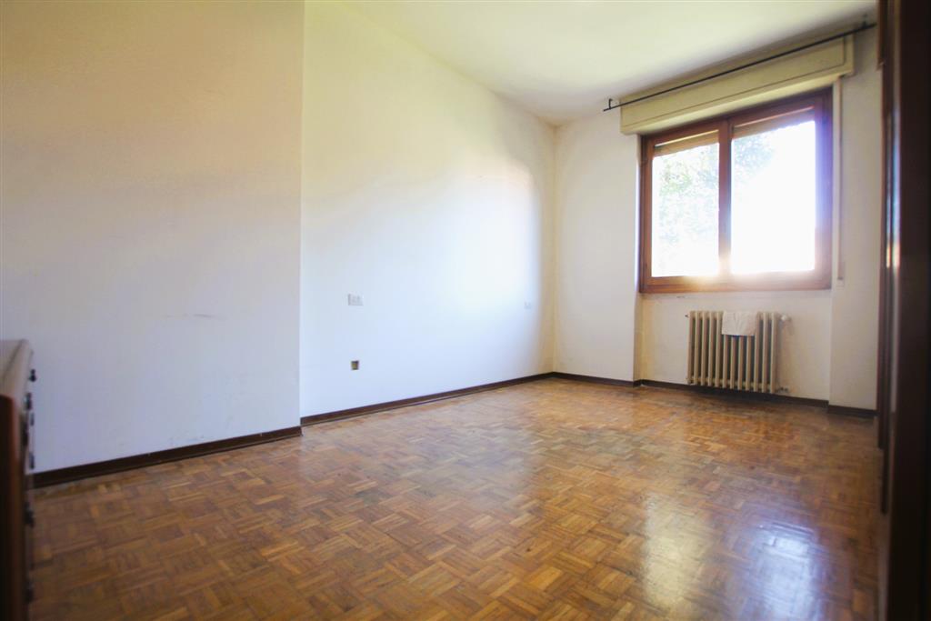 Appartamento con terrazzo in via foscolo 16, Cinisello Balsamo