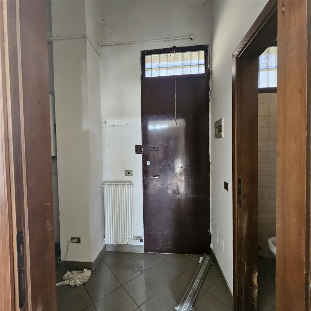 Negozio in vendita in piazza cooperazione 7, Muggi