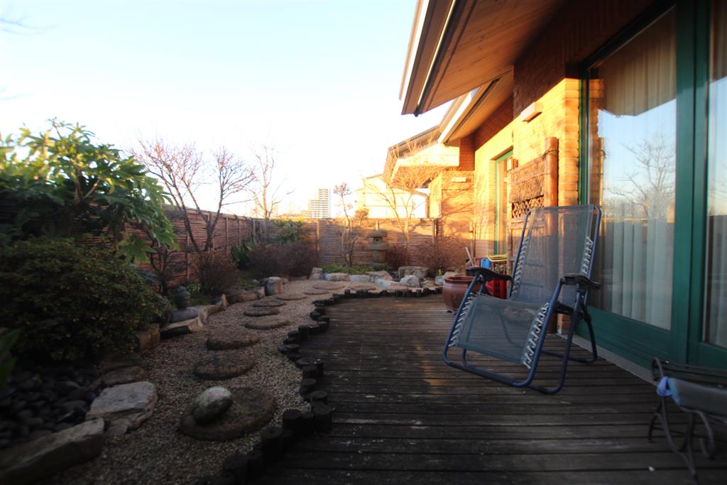 Appartamento con terrazzi in via forlanini 46, Desio