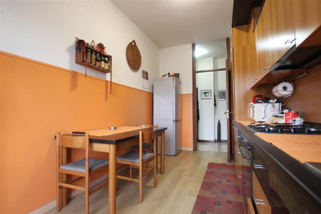 Appartamento con box in via don sturzo 14, Bresso