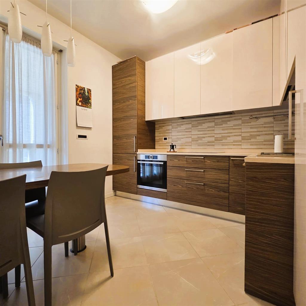 Trilocale con terrazzi in via dante alighieri 55, Seregno