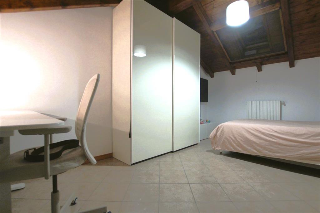 Quadrilocale con box doppio in largo rebattini 6 briosco, Briosco