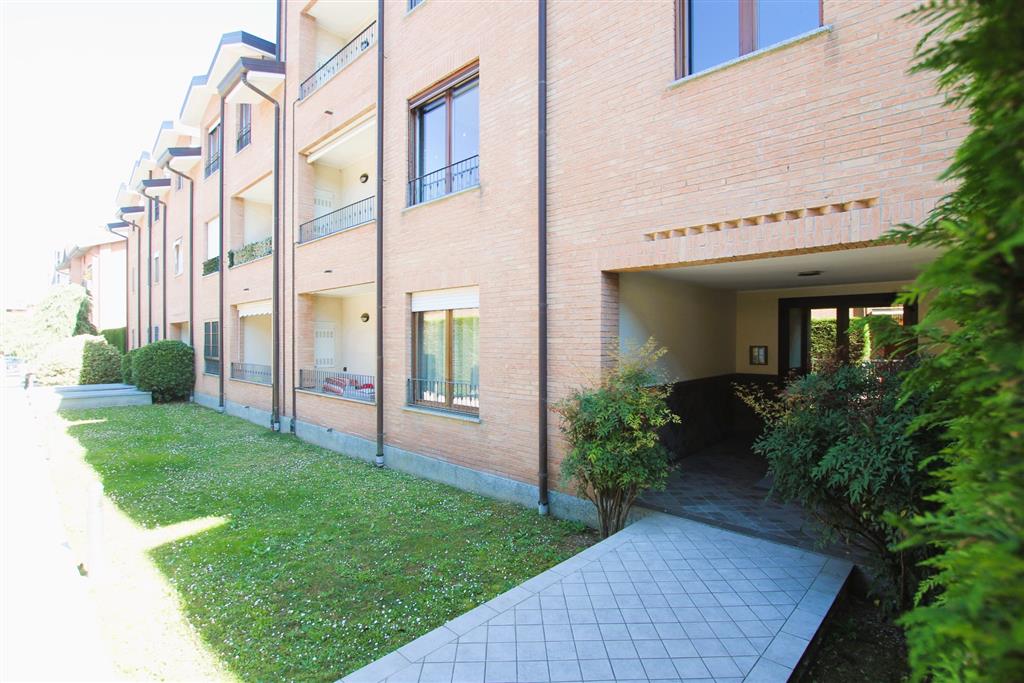 Appartamento con terrazzo in via vespri siciliani 12, Cinisello Balsamo