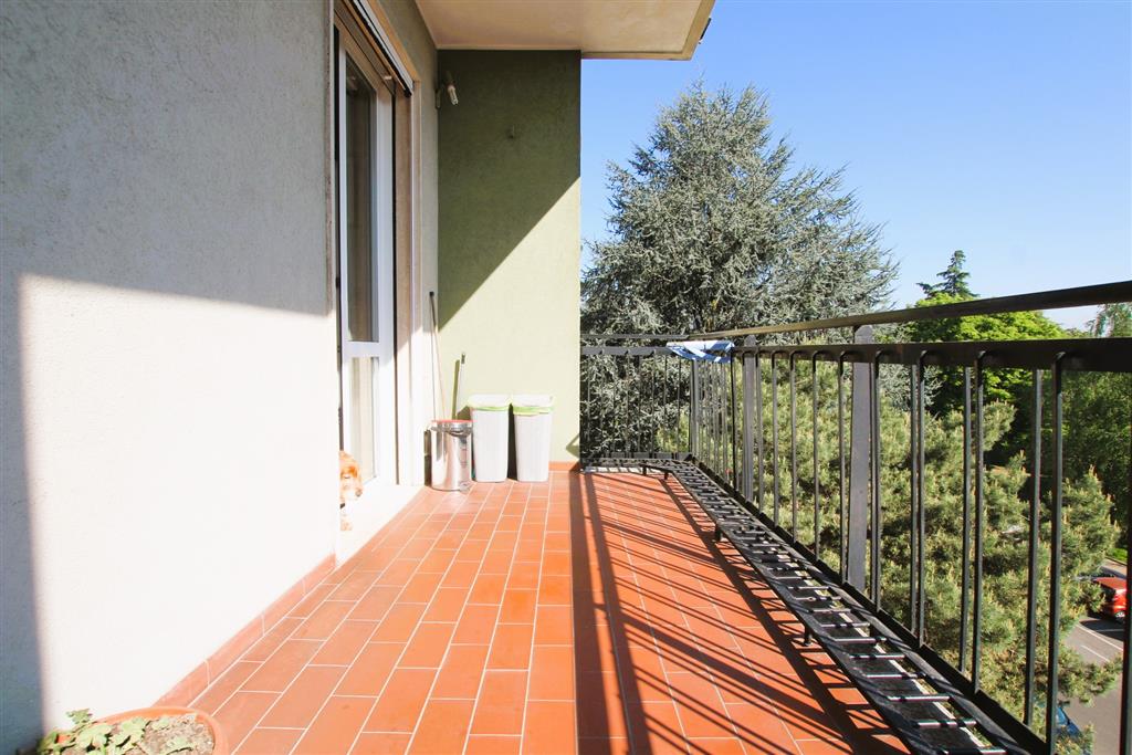 Appartamento con terrazzo in via cilea 45, Cinisello Balsamo
