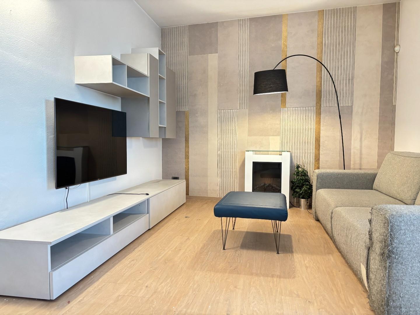 Attico con terrazzo a Cascina