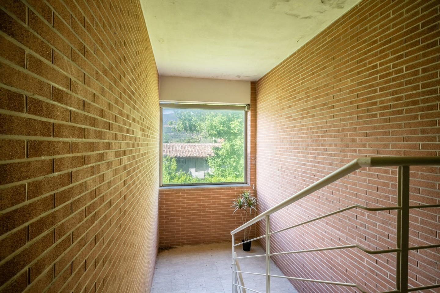 Quadrilocale con terrazzo a Cascina