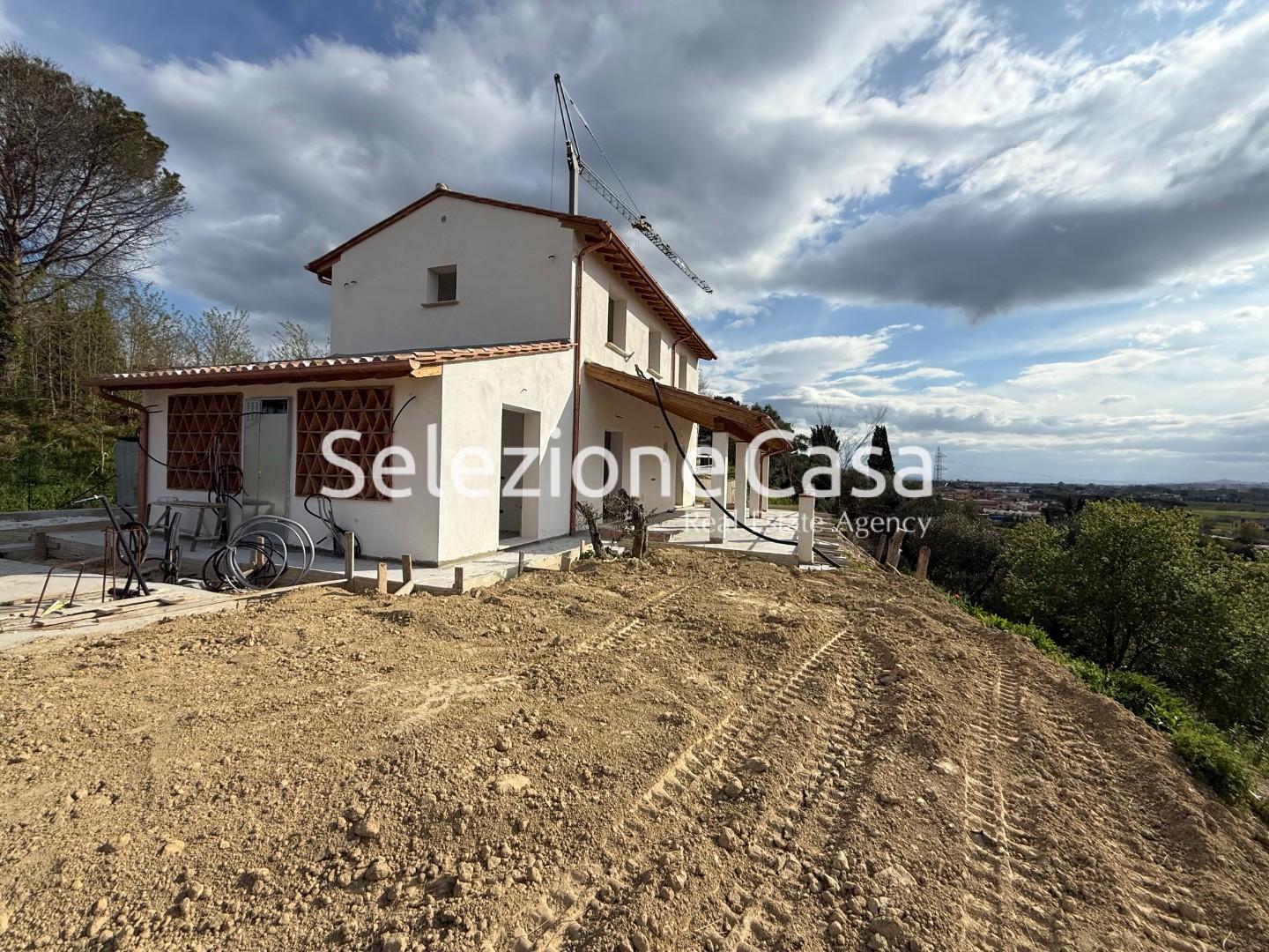 Villa con giardino a Santa Maria a Monte