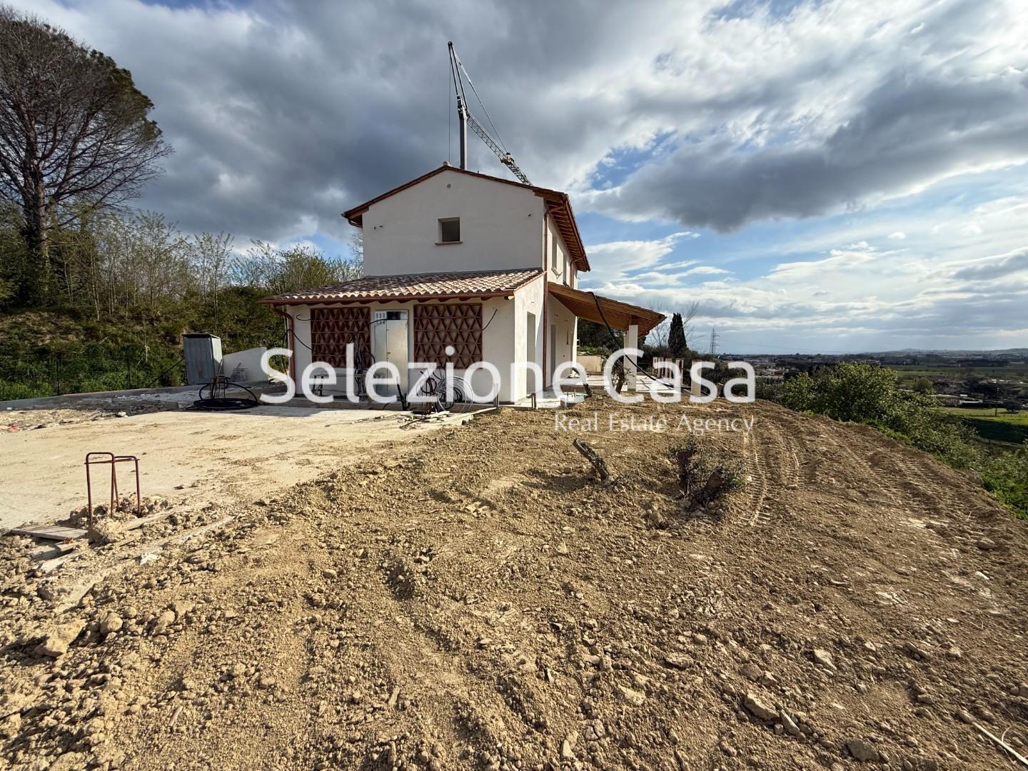 Villa con giardino a Santa Maria a Monte