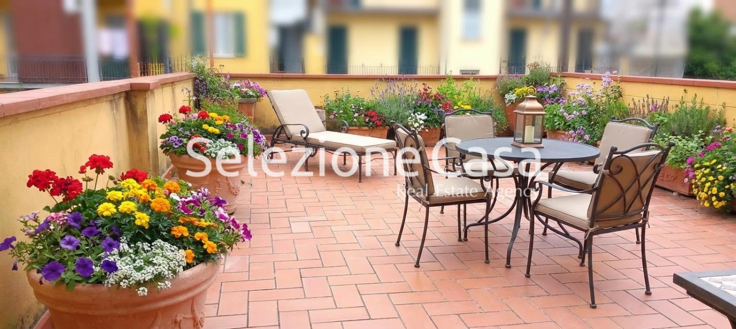 Trilocale con terrazzo a Pontedera
