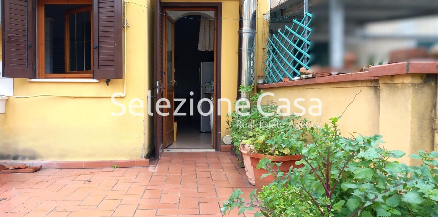 Trilocale con terrazzo a Pontedera