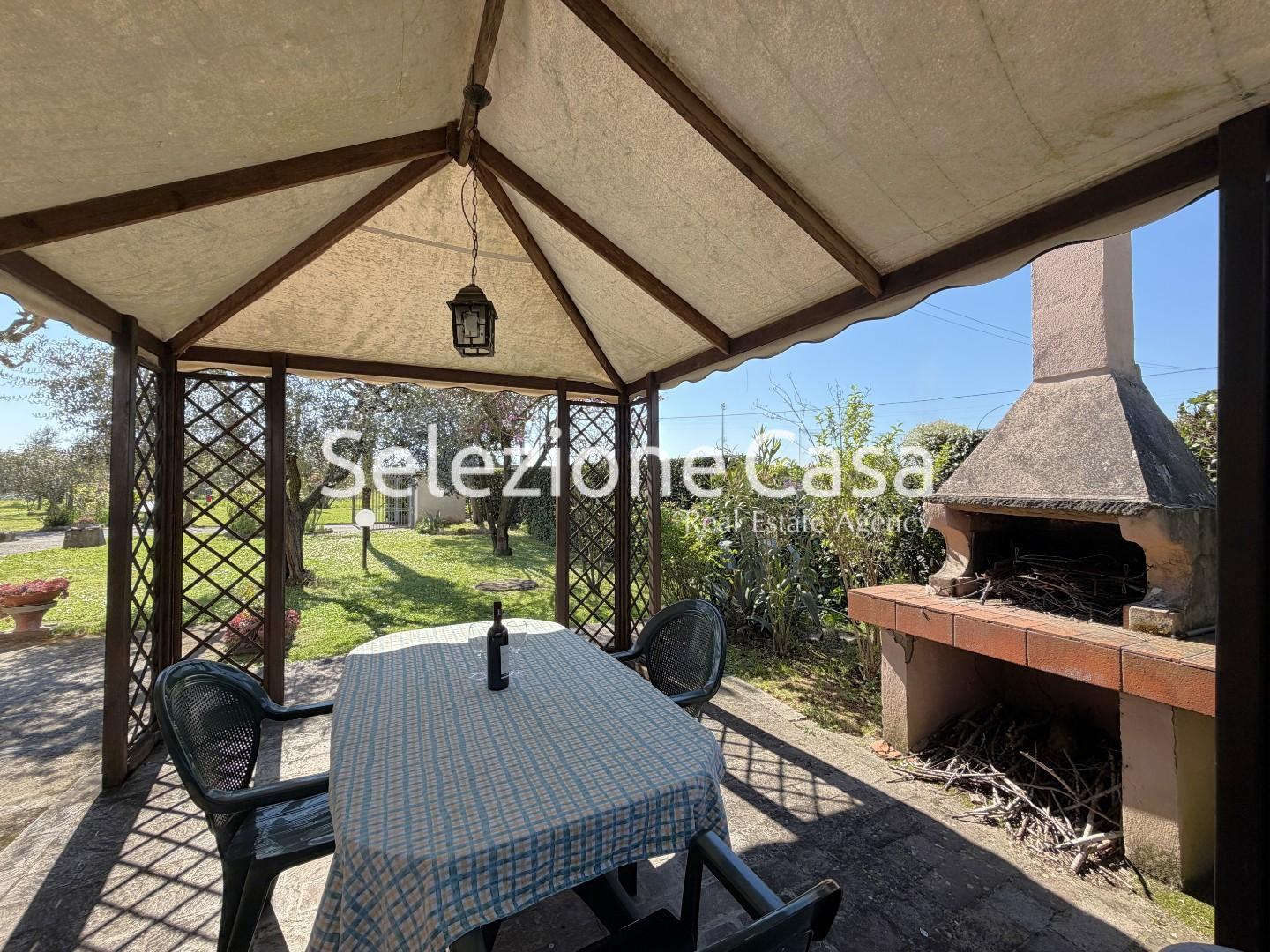 Villa Bifamiliare con giardino a Castelfranco di Sotto