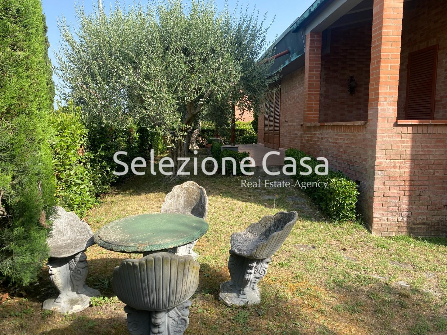 Villa con giardino a Santa Croce sull'Arno